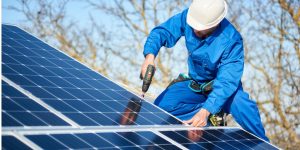 Installation Maintenance Panneaux Solaires Photovoltaïques à Lanrigan